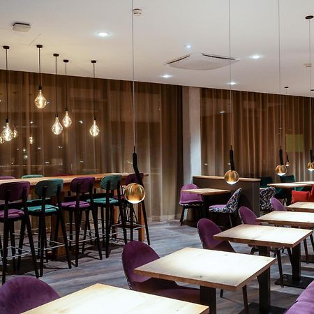 Mightytwice Hotel אכרן מראה חיצוני תמונה
