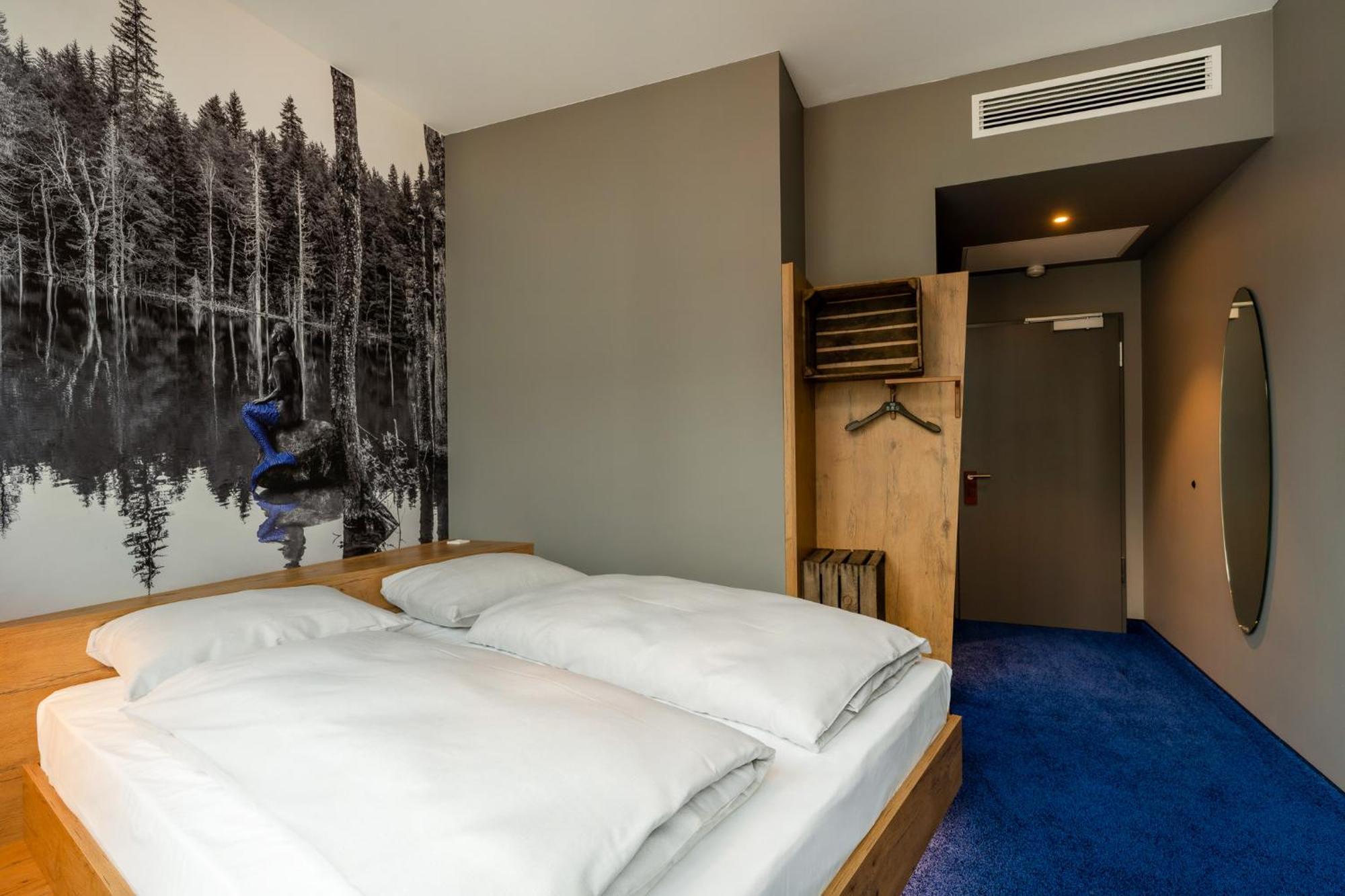 Mightytwice Hotel אכרן מראה חיצוני תמונה
